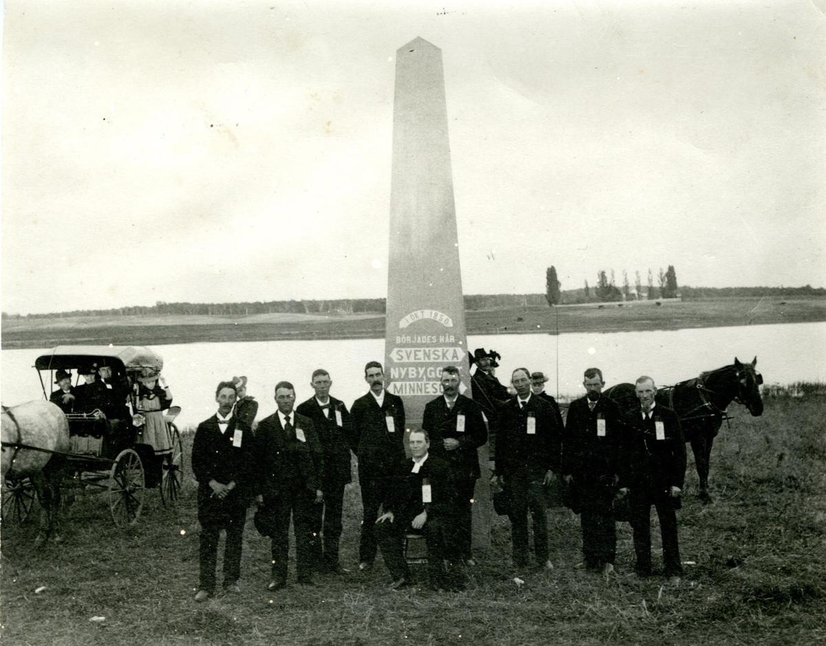 Unveiling and dedication of the Scandia obelisk on October 18, 1900